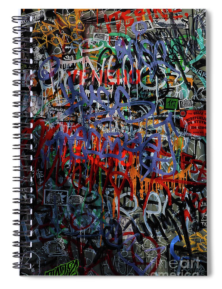 Detail Graffiti Notebook Nomer 45