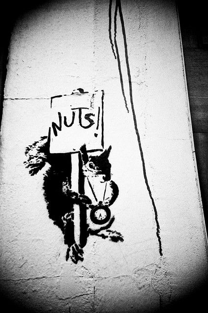 Detail Graffiti Nuts Nuts Nomer 6