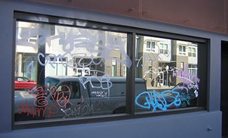 Detail Graffiti On Glass Art Nomer 26