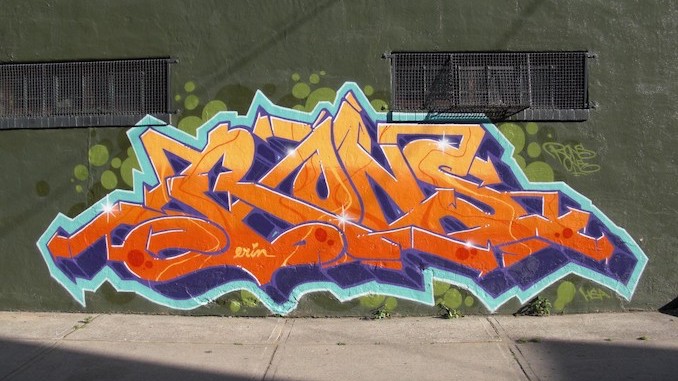 Detail Graffiti Orange Nomer 25