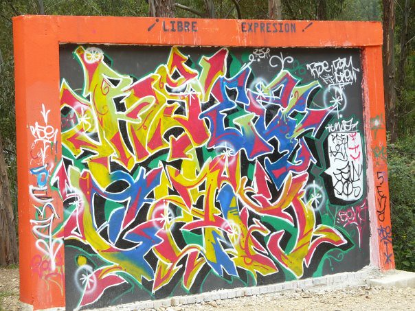 Detail Graffiti Pb Nomer 22