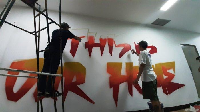 Detail Graffiti Persija Keren Nomer 42