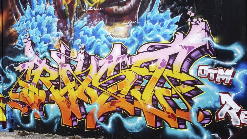 Detail Graffiti Pilox Art Nomer 13