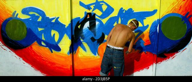 Detail Graffiti Pilox Art Nomer 19