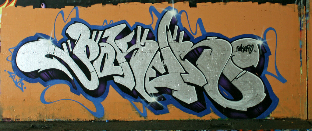 Detail Graffiti Poker Nomer 19