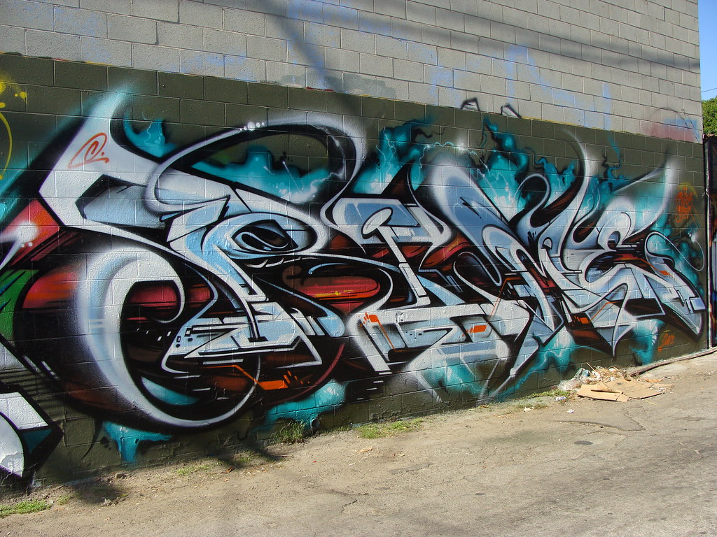Detail Graffiti Pose Ewok Nomer 21