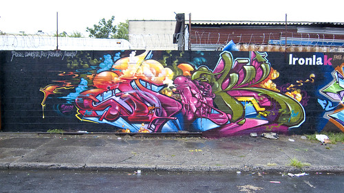 Detail Graffiti Pose Ewok Nomer 42