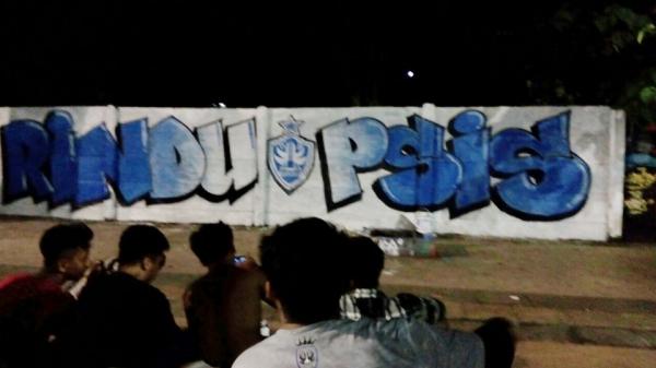 Detail Graffiti Psis Semarang Nomer 6