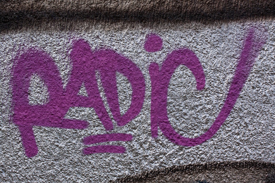 Detail Graffiti Radio Nomer 30