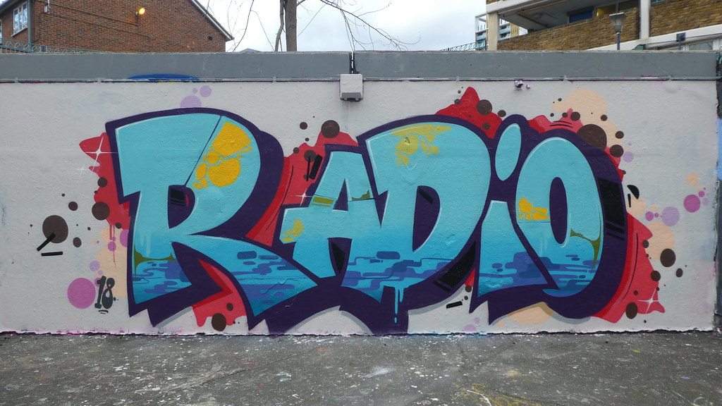 Detail Graffiti Radio Nomer 10