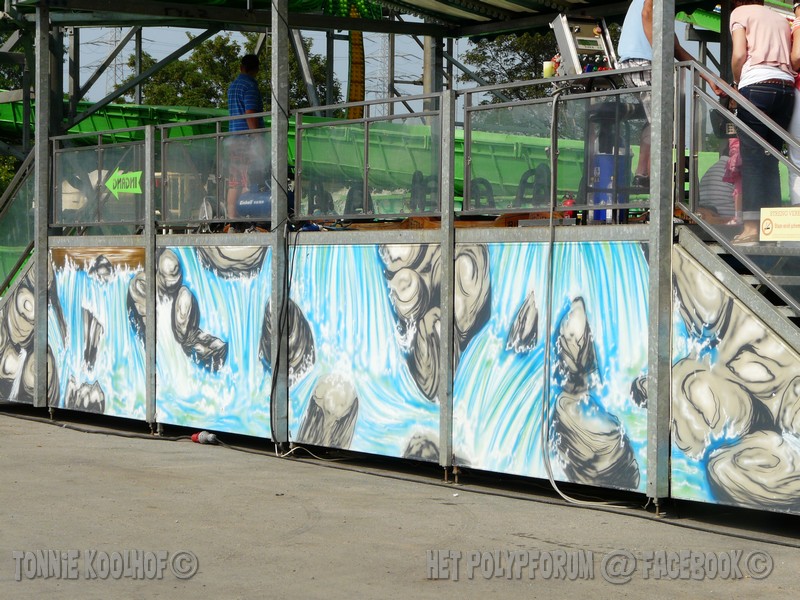 Detail Graffiti Rafting Nomer 39