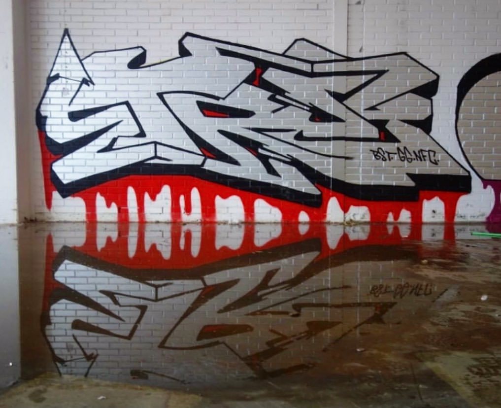 Detail Graffiti Red Black Nomer 34