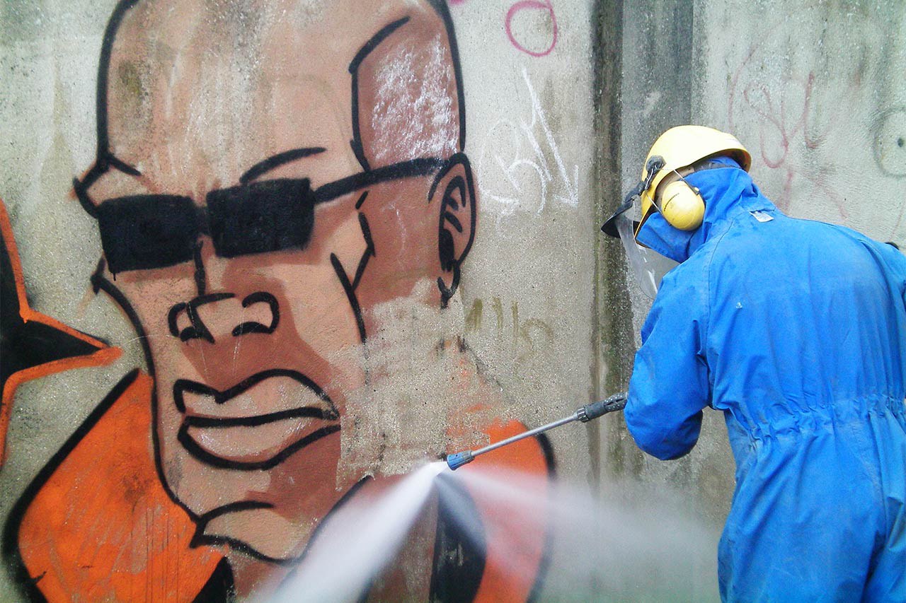 Detail Graffiti Reinigung Nomer 9