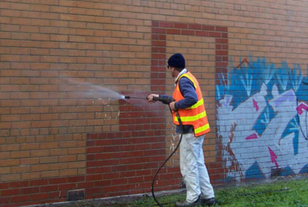 Detail Graffiti Removal Company Nomer 4