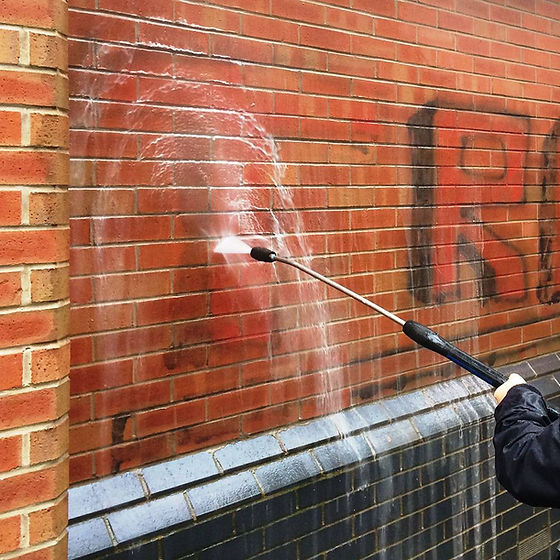 Detail Graffiti Removal London Nomer 36