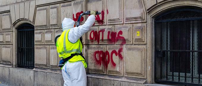 Detail Graffiti Removal Service London Nomer 7