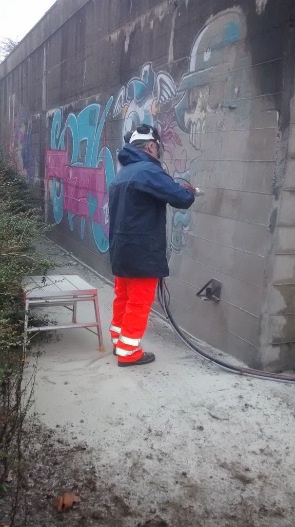 Detail Graffiti Removal Specialists London Nomer 19
