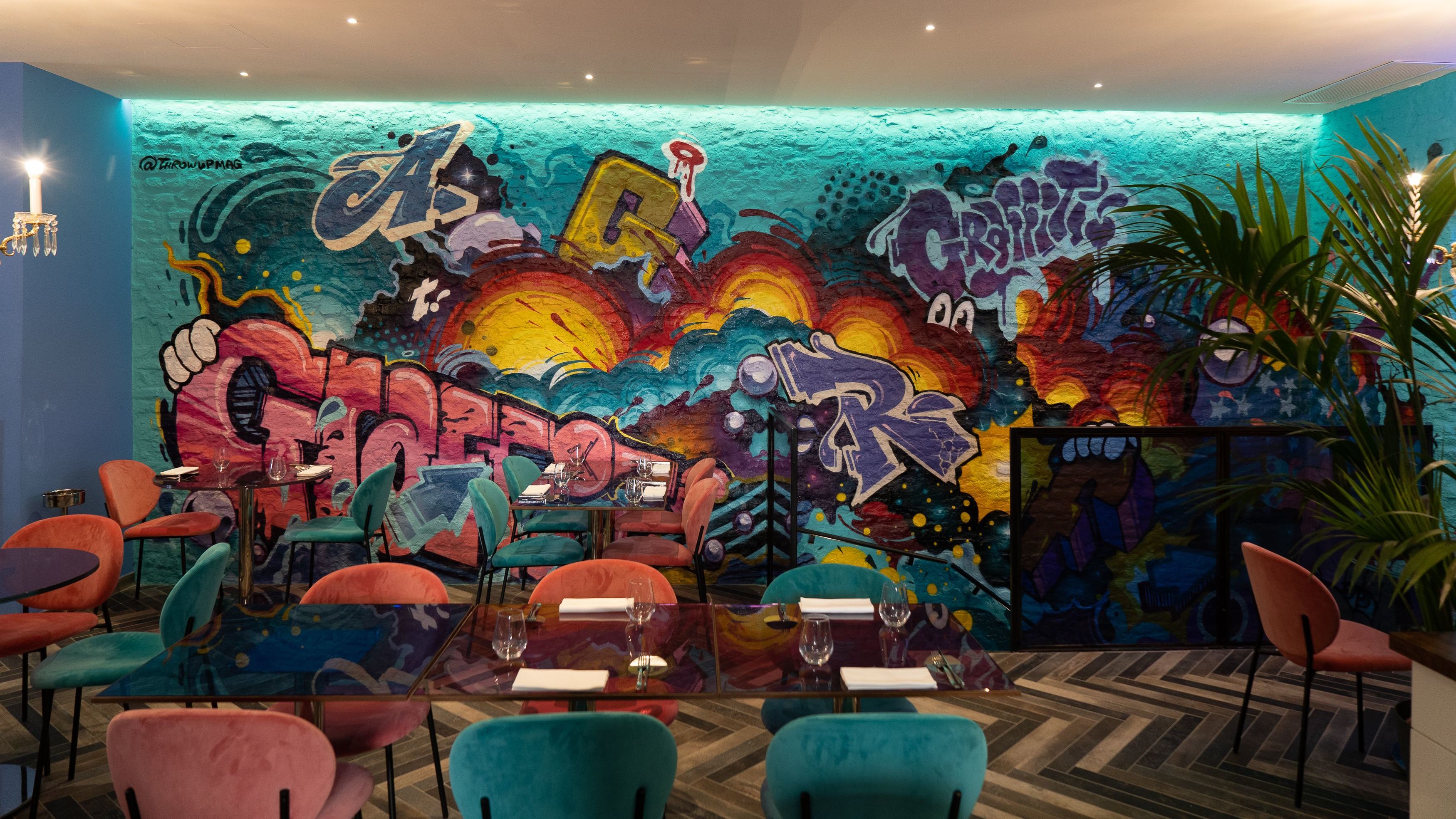 Detail Graffiti Restaurant Nomer 11