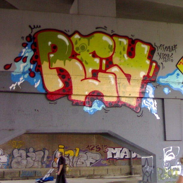 Detail Graffiti Rey Nomer 6