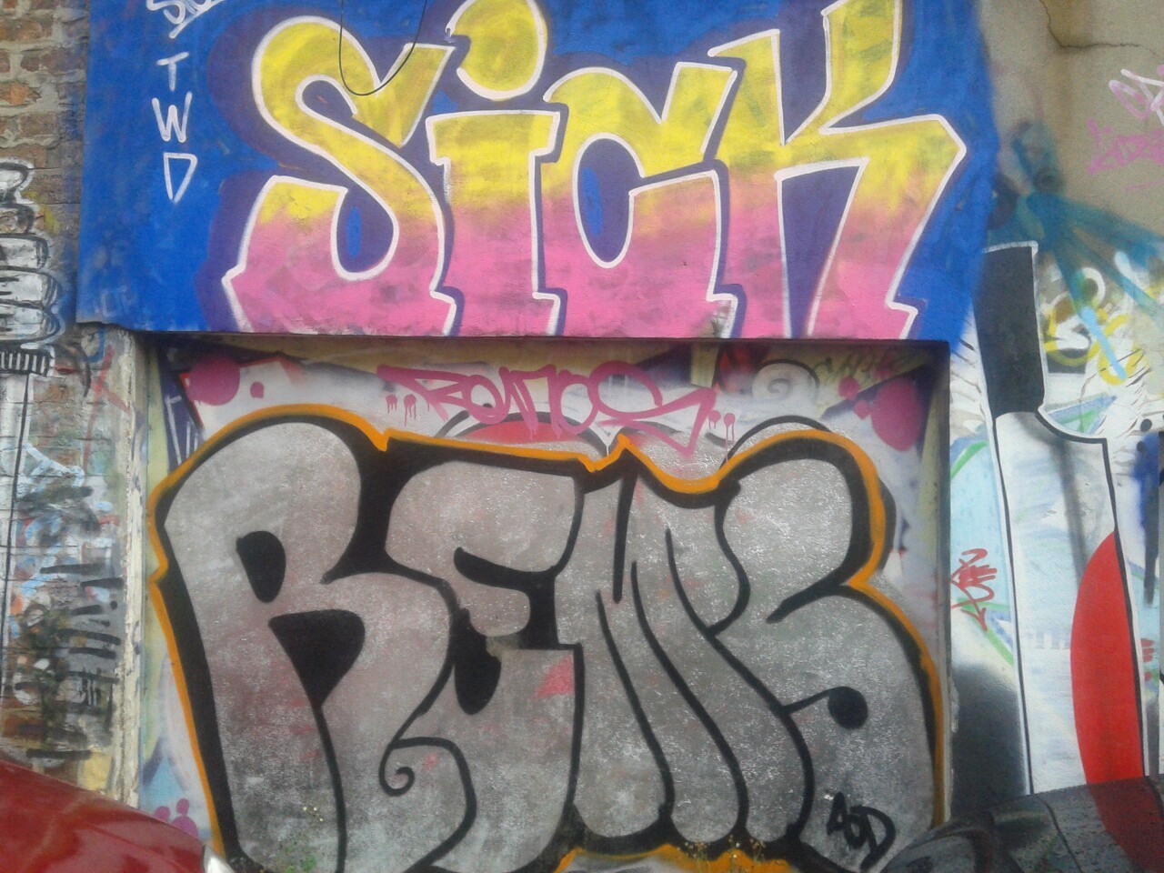 Detail Graffiti Rms Nomer 5