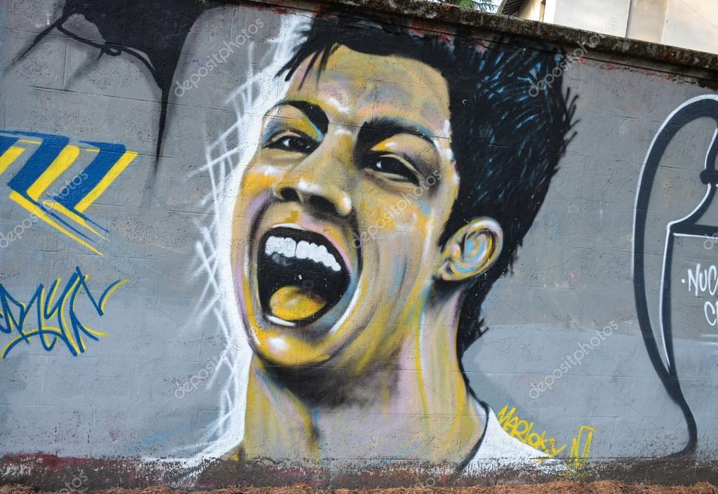 Detail Graffiti Ronaldo Nomer 44