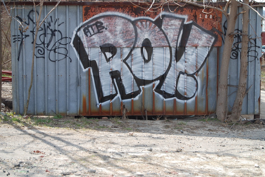 Detail Graffiti Roy Jpg Nomer 7