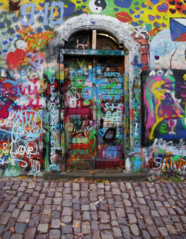 Detail Graffiti Rumah Nomer 9