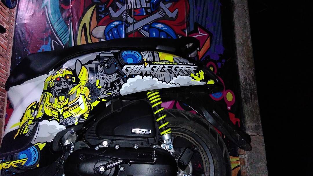 Detail Graffiti Scoopy Nomer 3