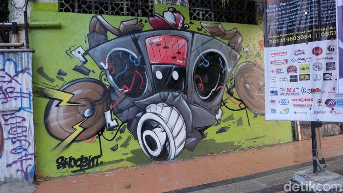 Detail Graffiti Seram Nomer 45