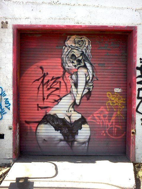 Detail Graffiti Sexy Nomer 21
