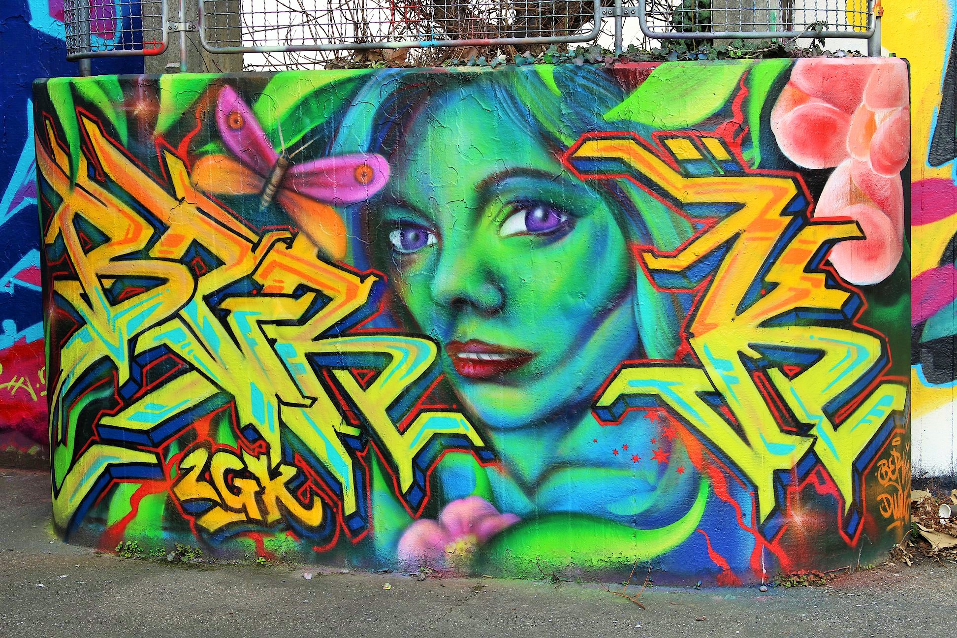 Detail Graffiti Sketch For Wall Spray Nomer 54