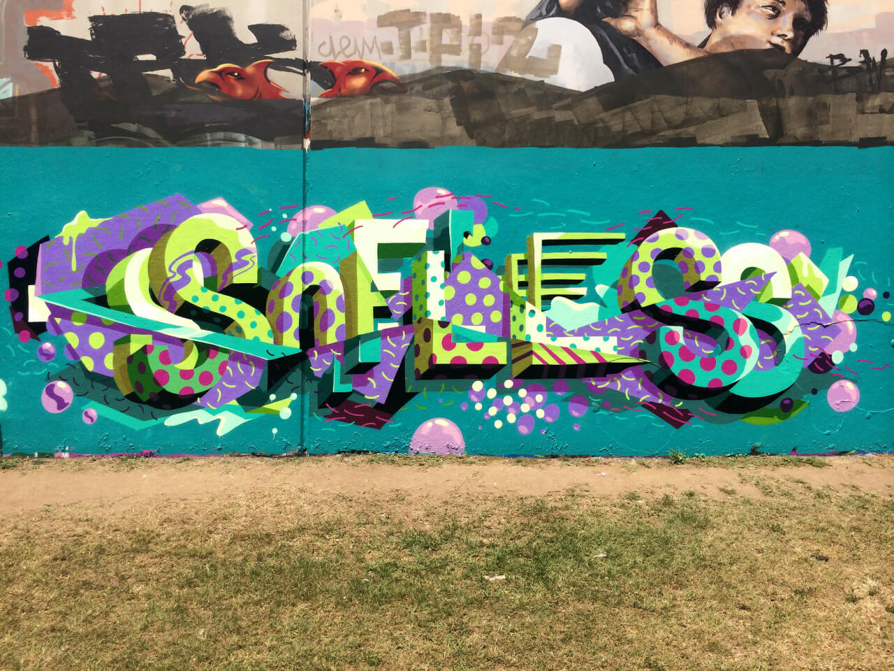 Detail Graffiti Sofles Nomer 28