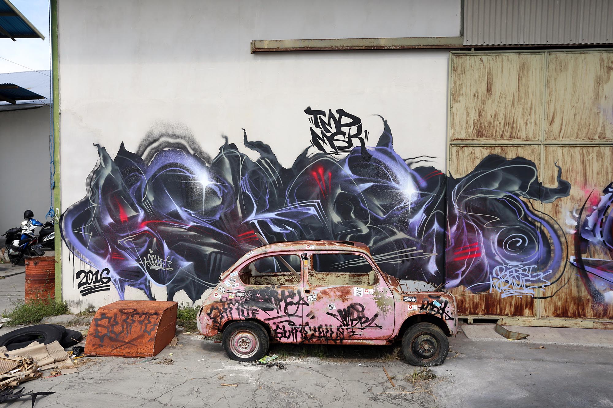 Detail Graffiti Sofles Nomer 35