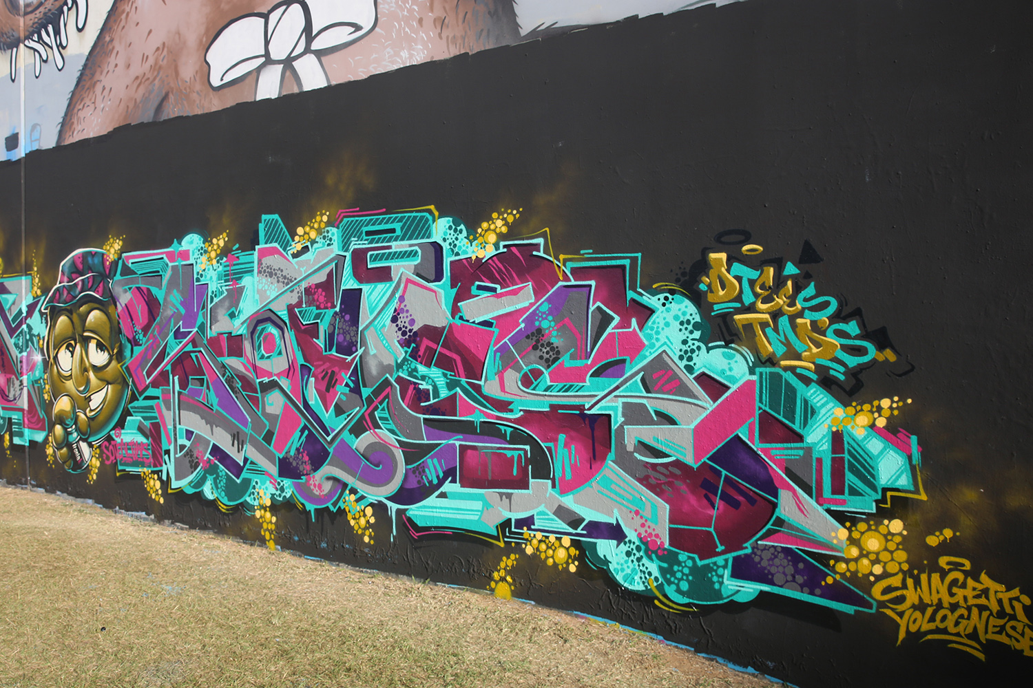 Detail Graffiti Sofles Nomer 42