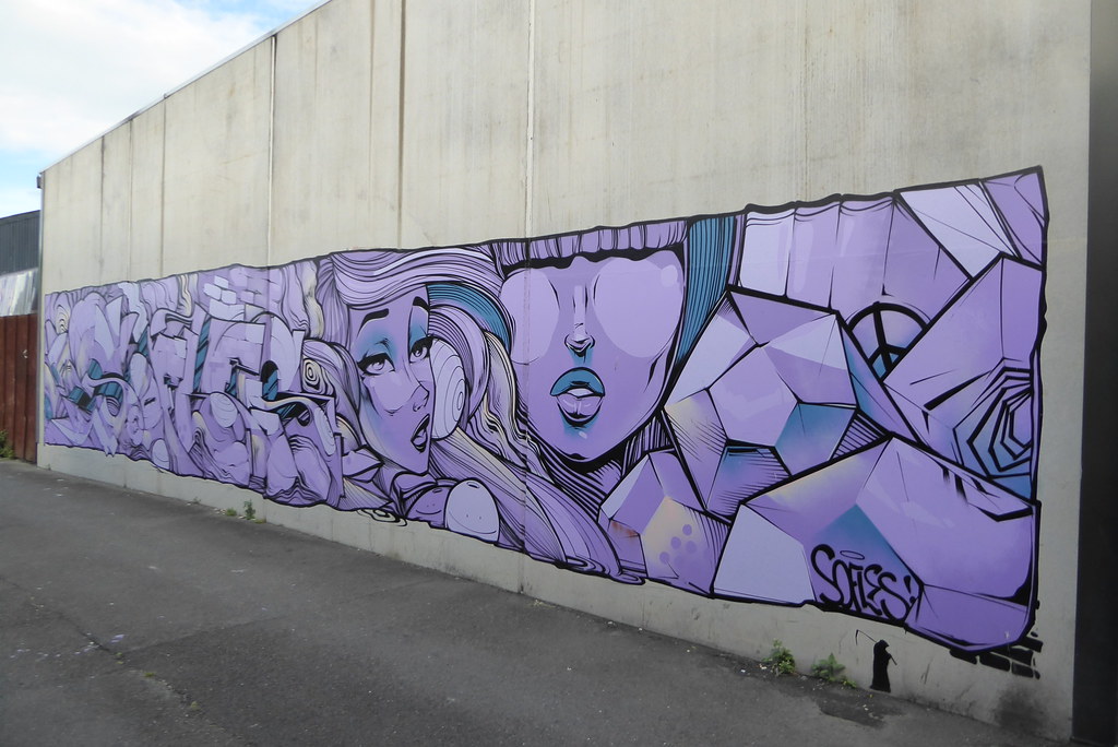 Detail Graffiti Sofles Nomer 45