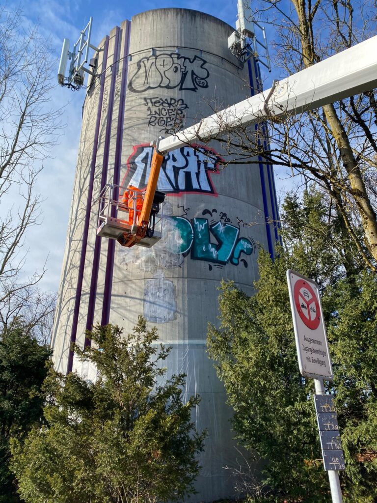 Detail Graffiti Solutions Nomer 13