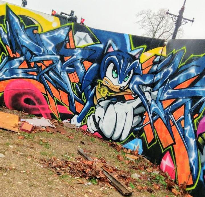 Detail Graffiti Sonic Keren Nomer 20