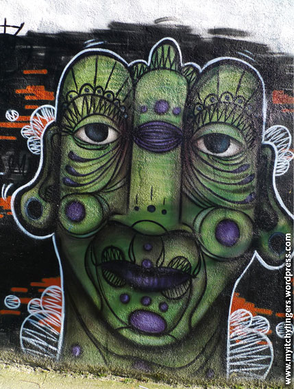 Detail Graffiti Spot Los Leones Nomer 50