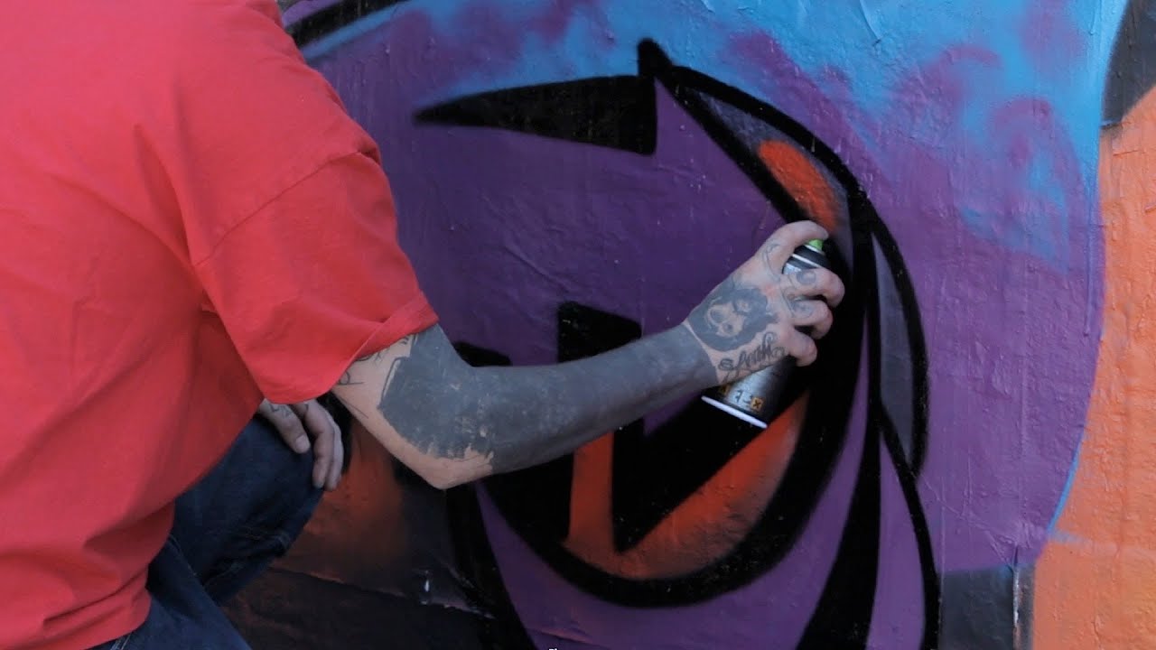 Detail Graffiti Spray Paint Art Nomer 52
