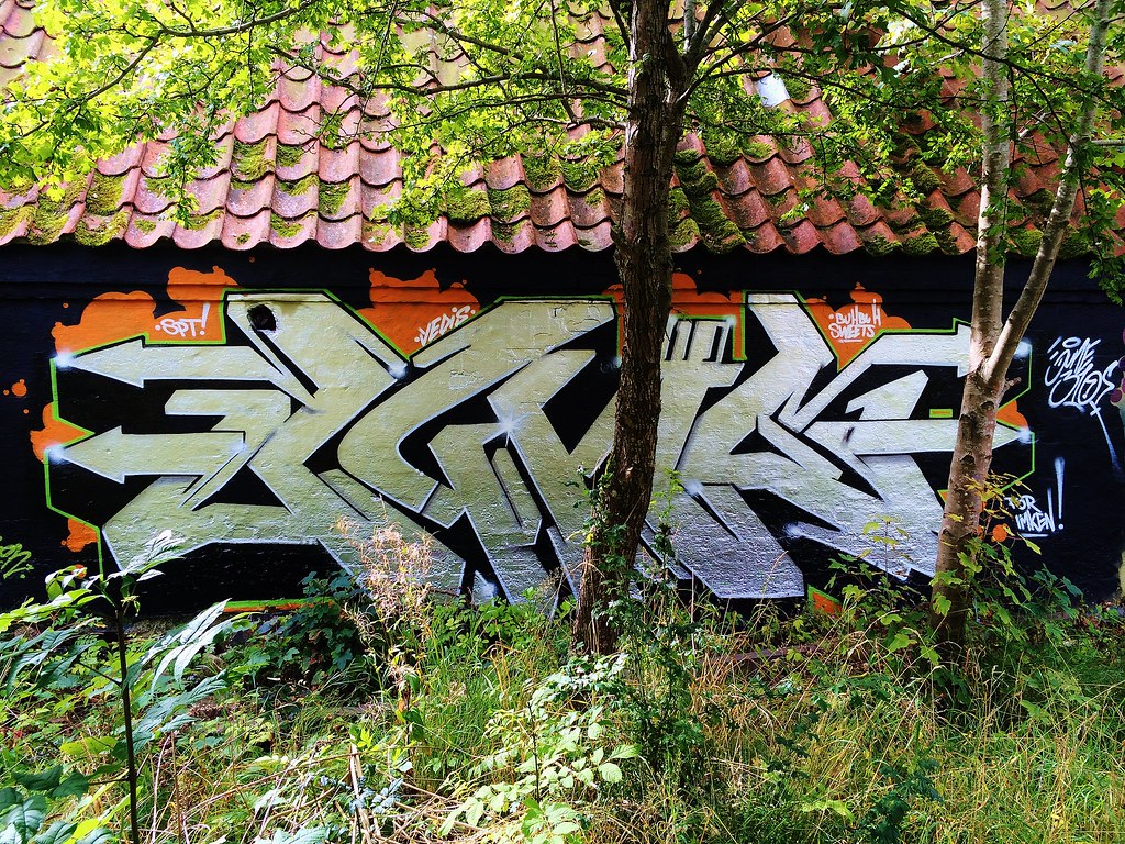 Detail Graffiti Spt Nomer 27