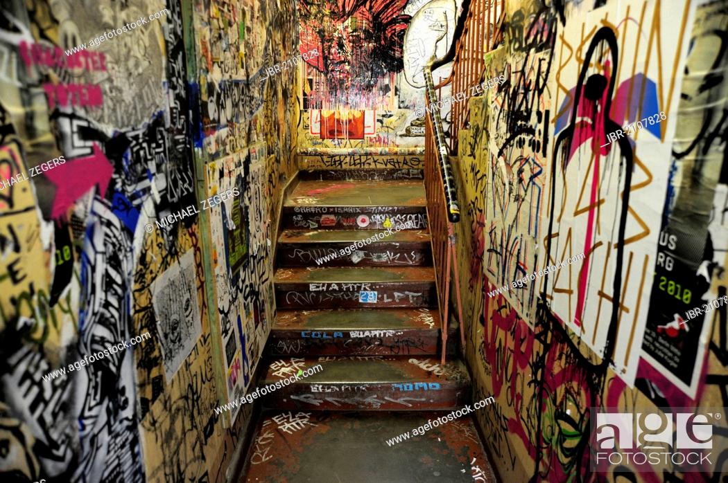 Detail Graffiti Stairs Inspiration Nomer 16