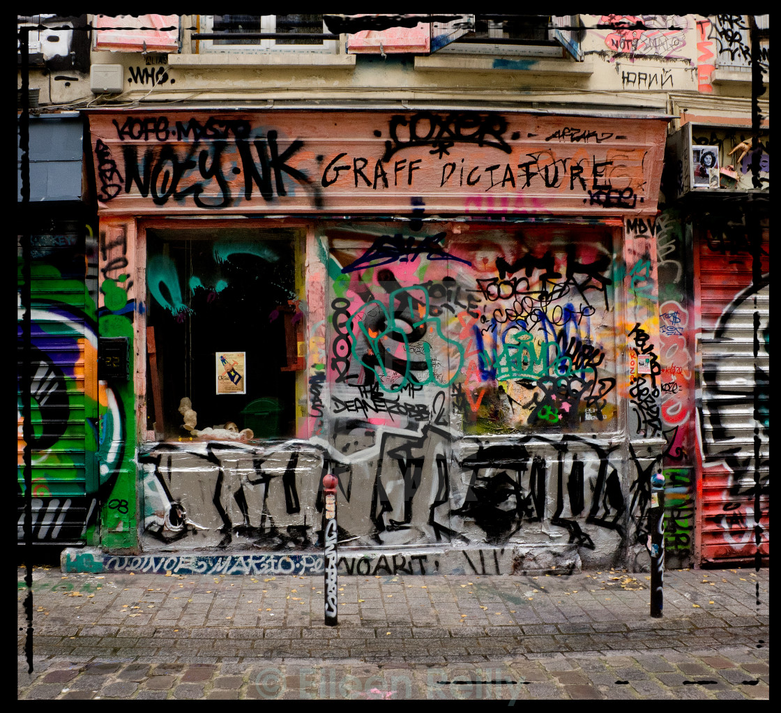 Detail Graffiti Store Nomer 11