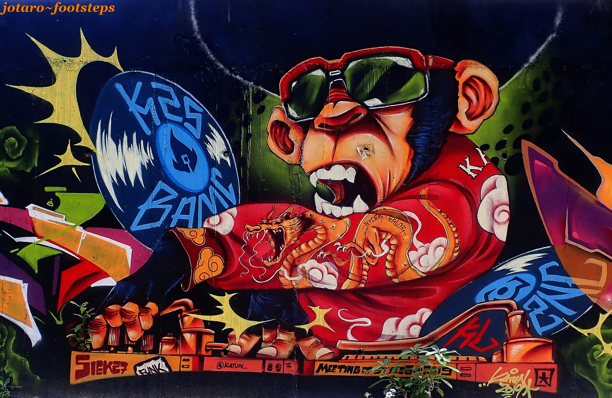 Detail Graffiti Street Art Kuala Lumpur Nomer 54