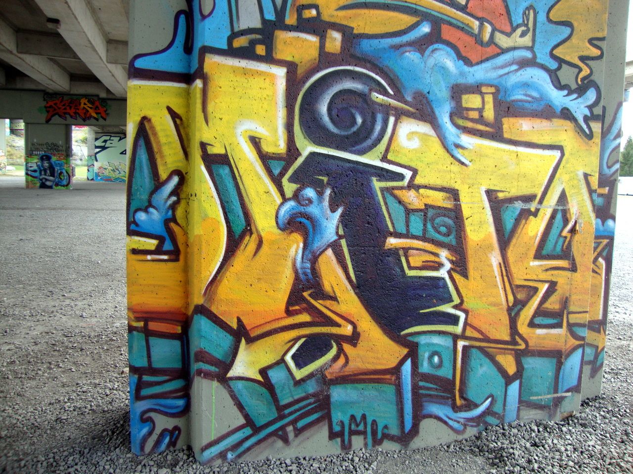 Detail Graffiti Suci Nomer 4