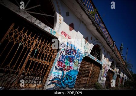 Detail Graffiti Suci Nomer 42