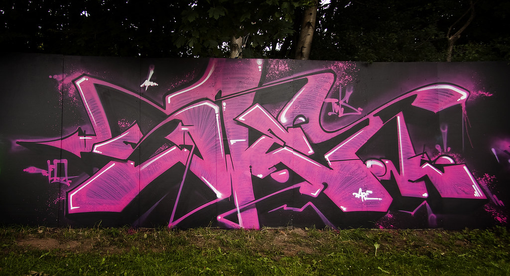 Detail Graffiti Swet Nomer 20