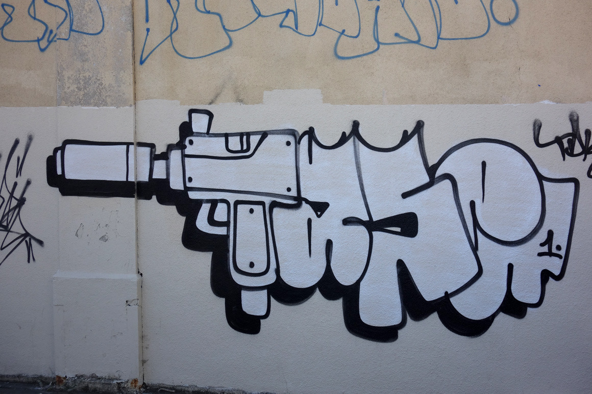 Detail Graffiti T Dk Drawing Nomer 19