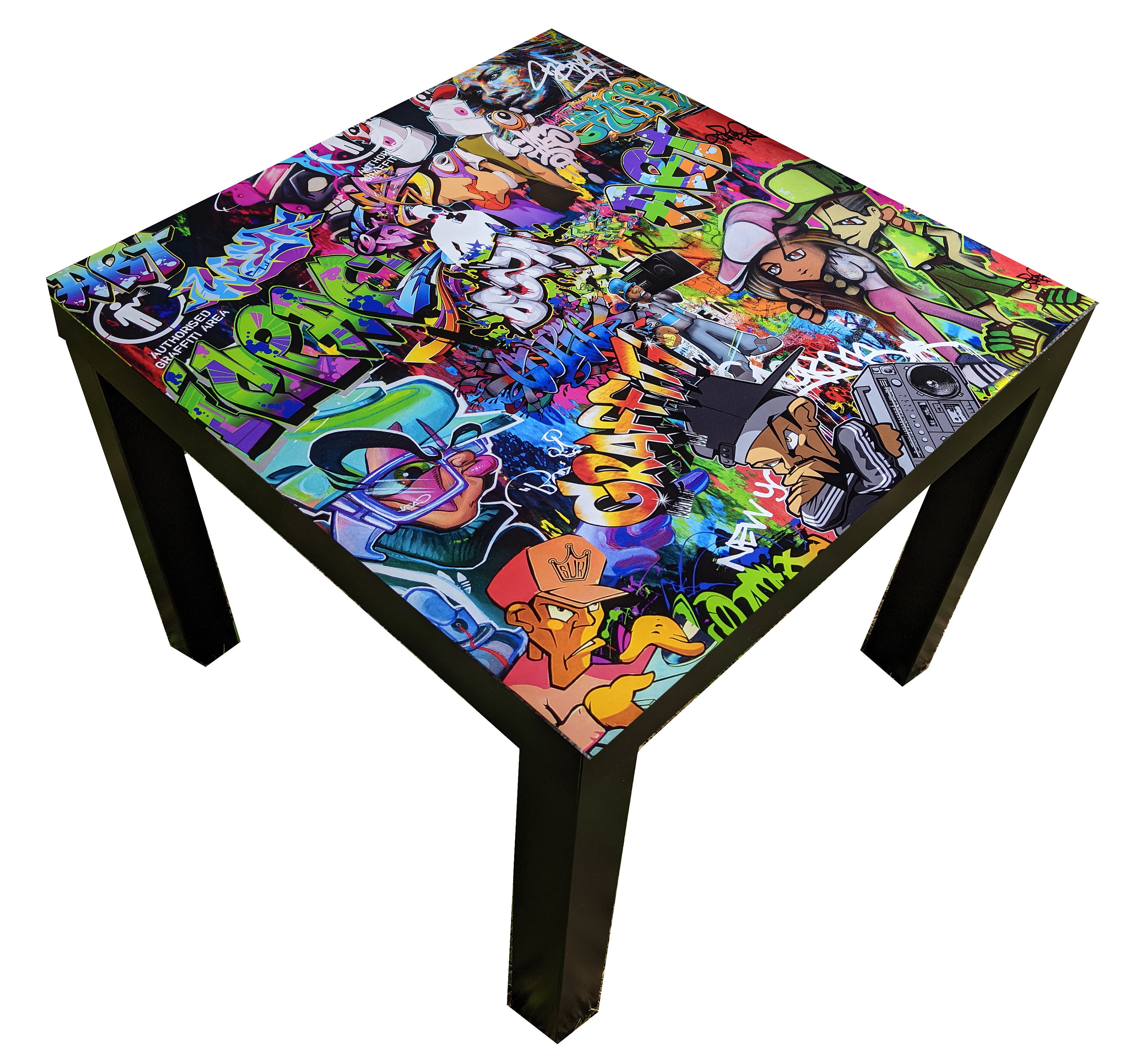 Graffiti Table - KibrisPDR