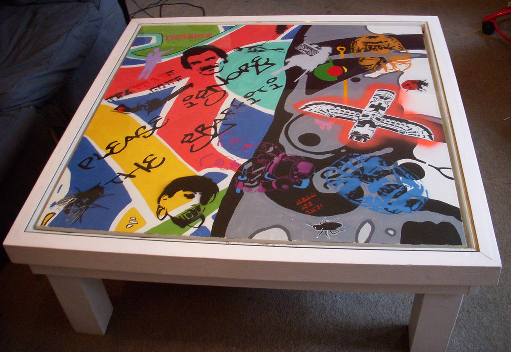 Detail Graffiti Table Nomer 38