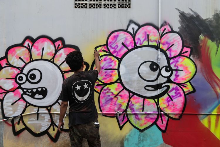 Detail Graffiti Tema Bangunan Proyek Nomer 40